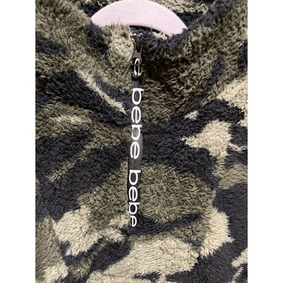NEW Bebe Sport Fleece Pullover 1/4 Zip Sweatshirt Size Medium Green Camo - Picture 8 of 10